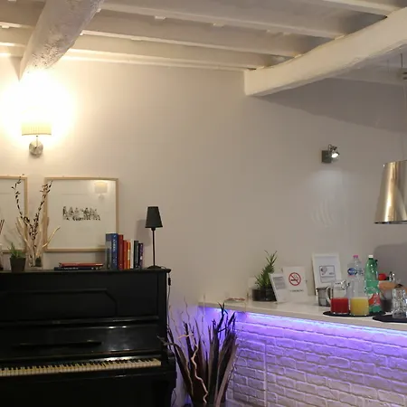 Relais Casa Della Fornarina Gæstehus