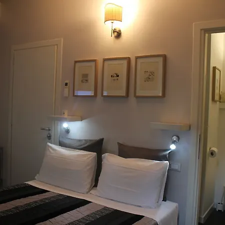 Relais Casa Della Fornarina Konukevi 3*